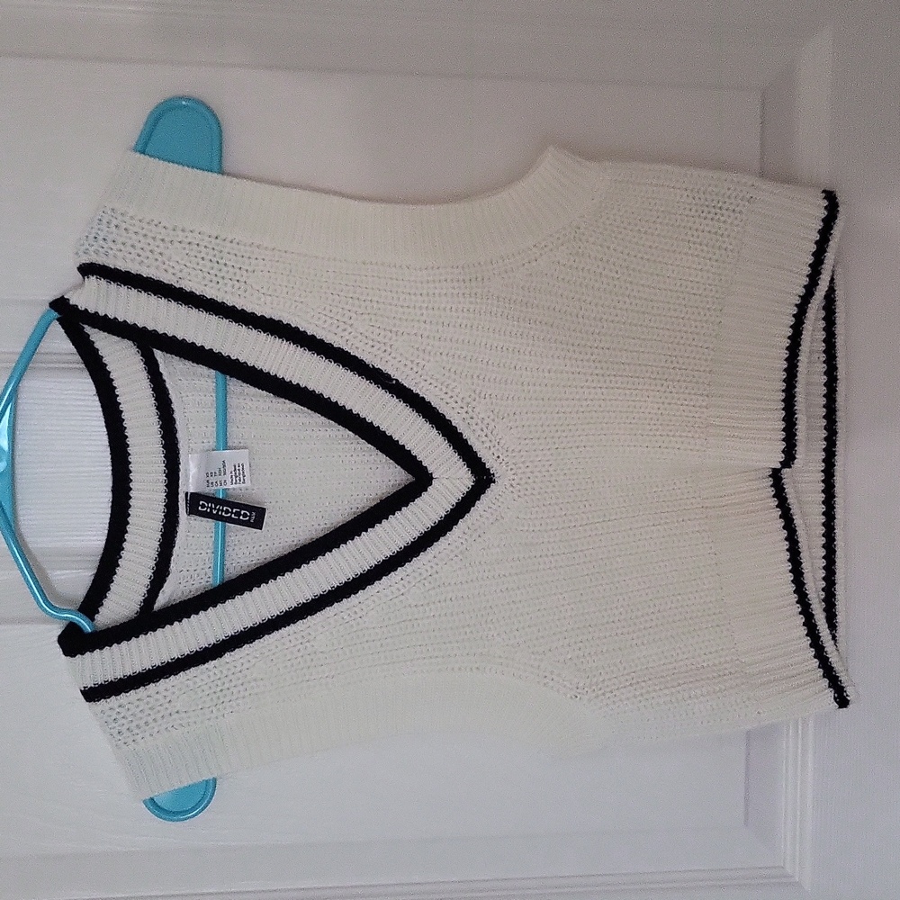 H&M Rib Knit Sweater Vest